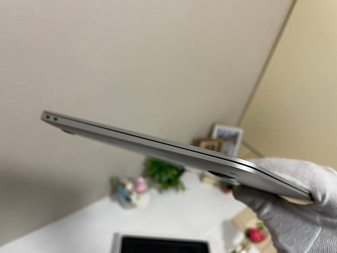 MacBook Air 13.3インチ 充電器付き