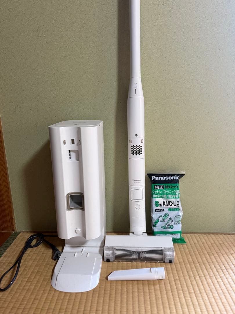 Panasonic掃除機　MC-NS10K 純正紙パック付き