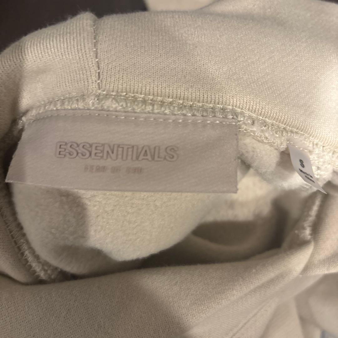 ESSENTIALS 1977 フード付きパーカー