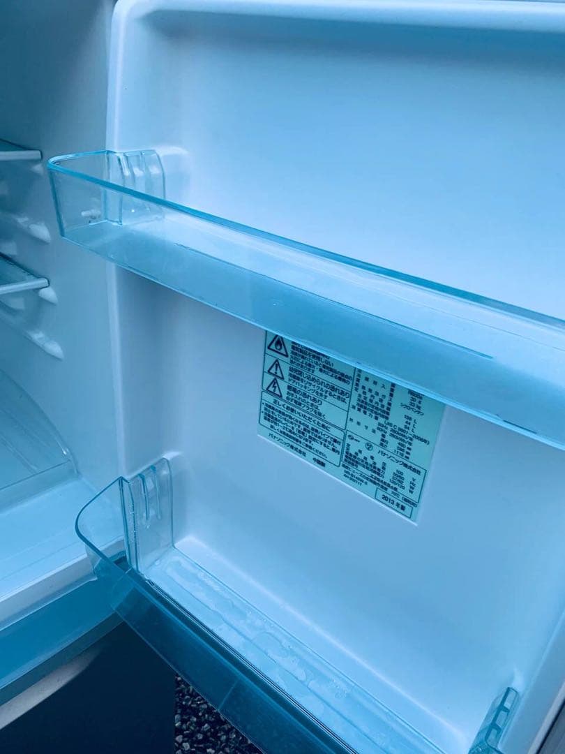 ♦Panasonic ノンフロン冷凍冷蔵庫【2013年製】NR-B145W-S