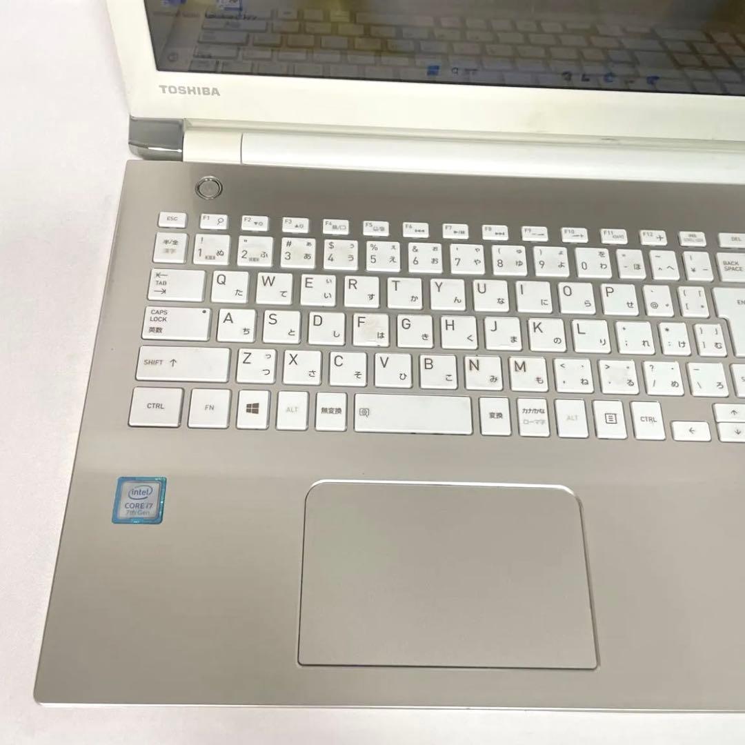 東芝 dynabook T65DG SSD256 メモリ12 ノートパソコン