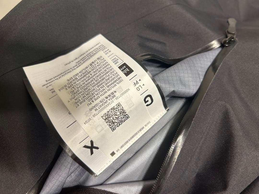 極美品 アークテリクスBeta jacket M ブラック