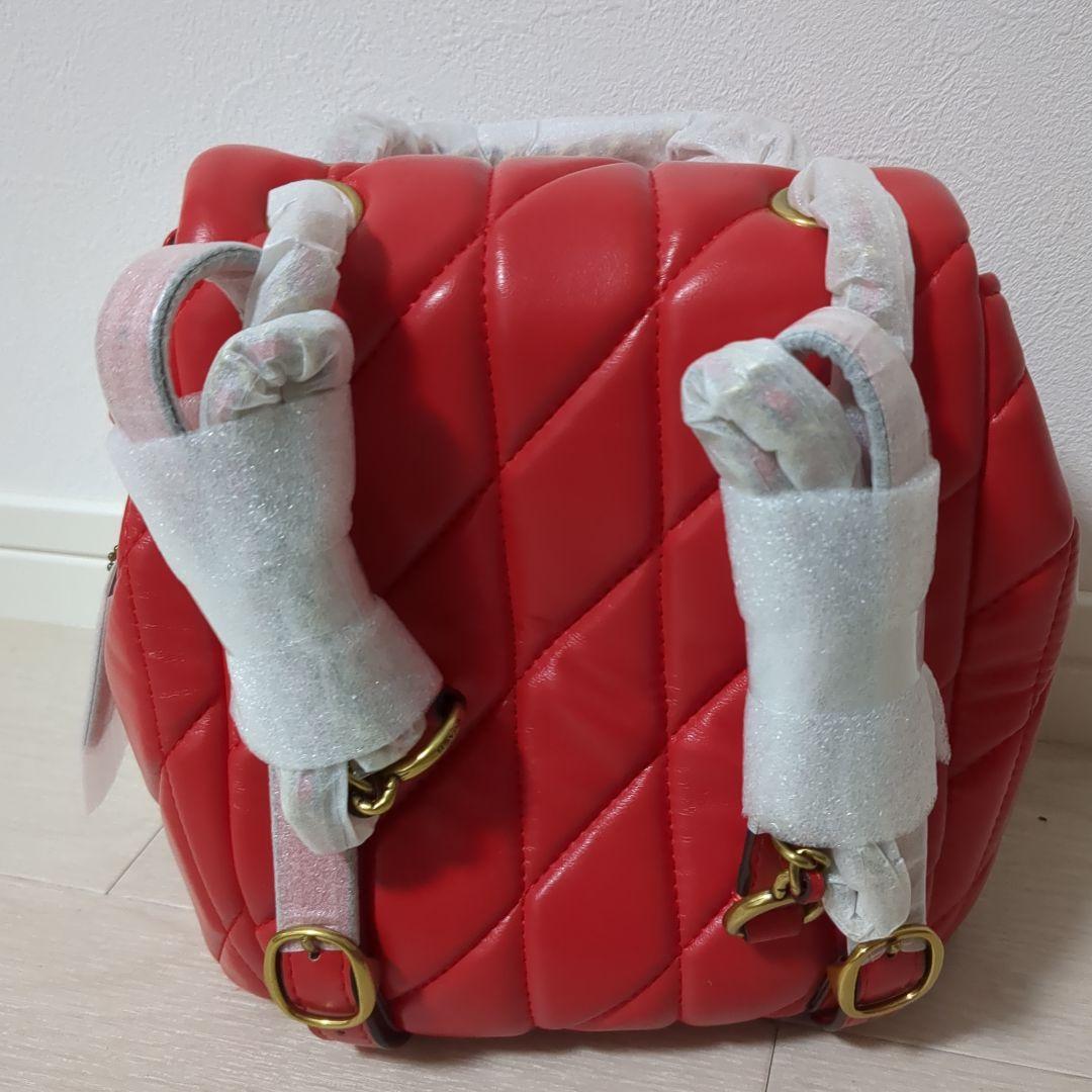 【新品】COACH　タビー バックパック・キルティング　レッド系　CU077
