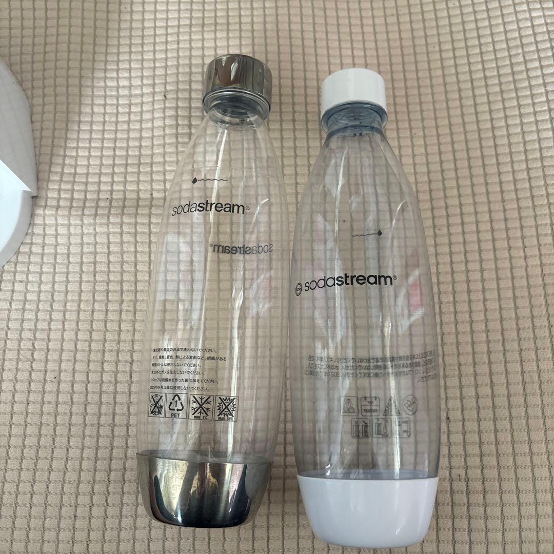 値下げ　sodastream Terra 60L ガス一本新品　炭酸ボトル2本