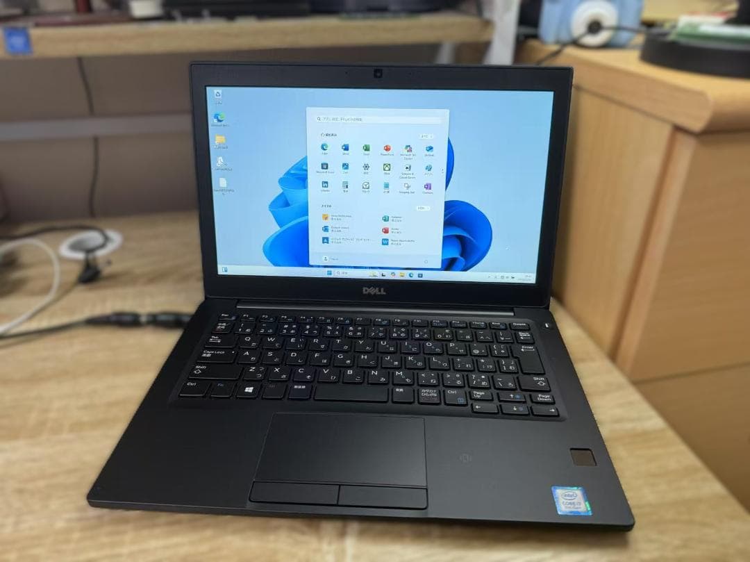 超美品 Dell 7390 第八世代 i7 16GB Office付き