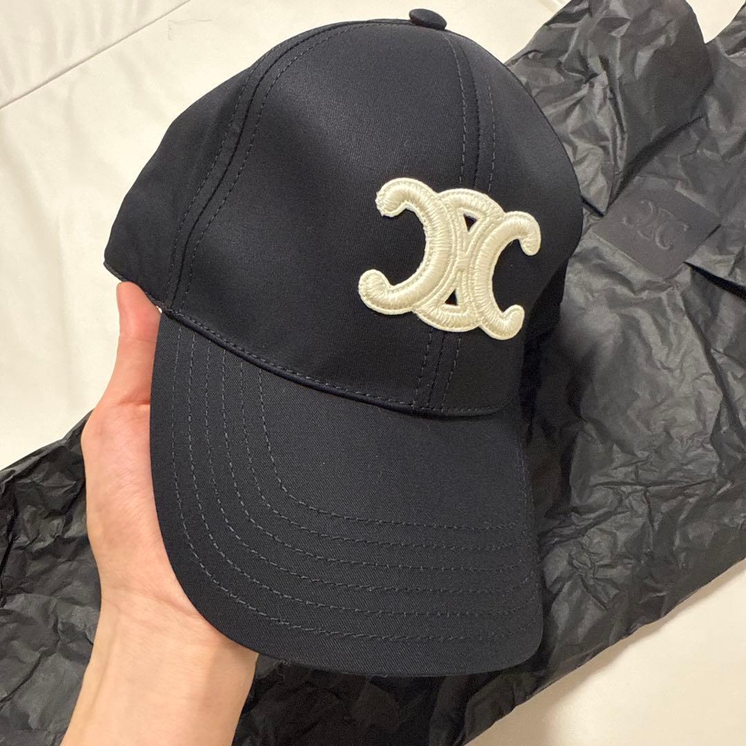 CELINE 黒 ベースボールキャップ L