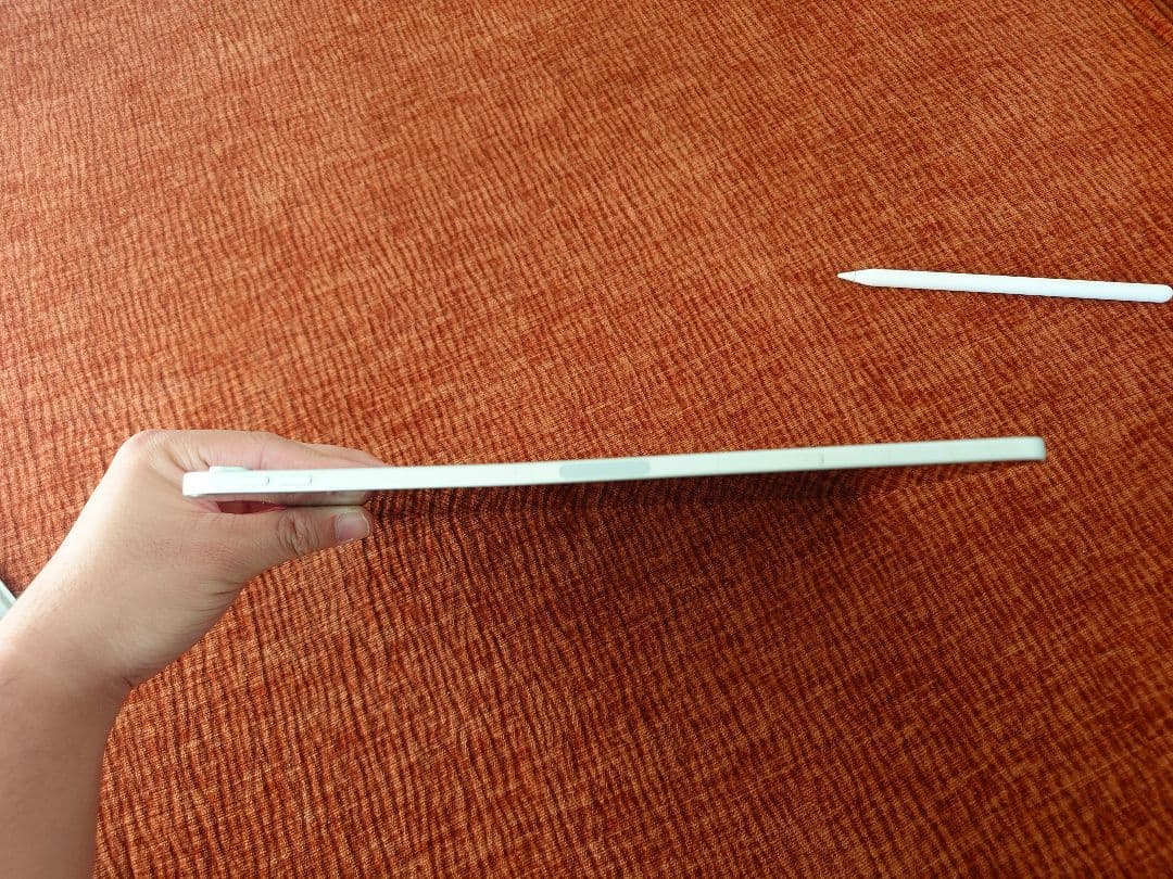 Apple iPad シルバー 本体 + Apple Pencil