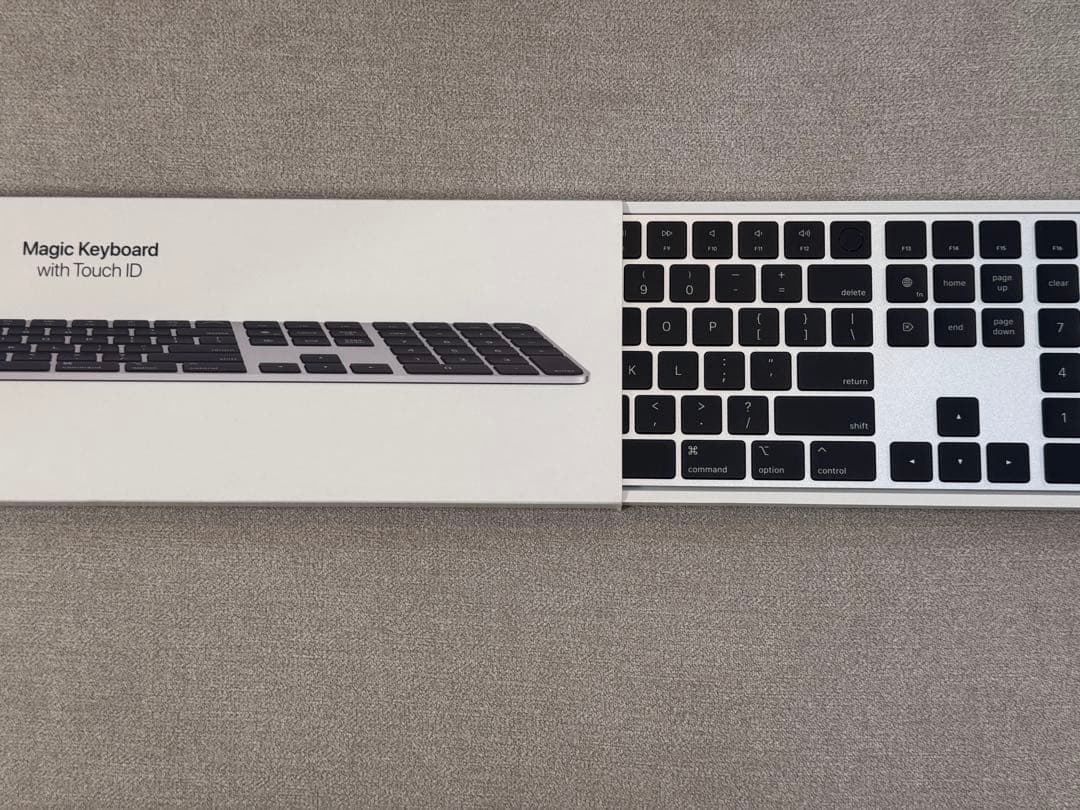 Magic Keyboard with Touch ID US配列 ブラック