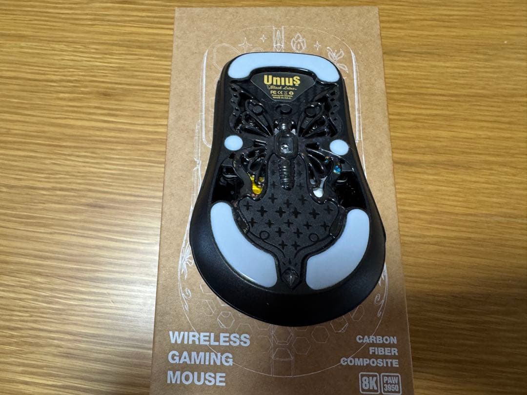 マウス・トラックボール UNIUS BLACK LOTUS CARBON