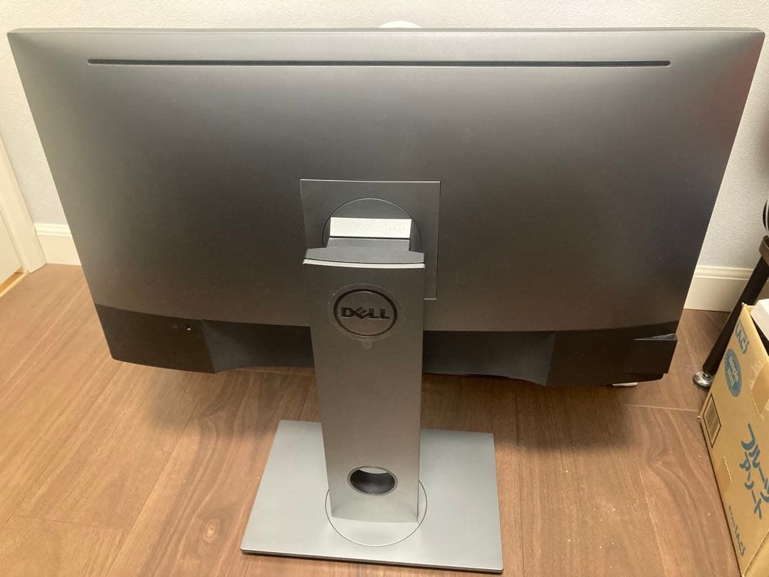 Dell 4K PC モニター HDR 27インチ U2718Q