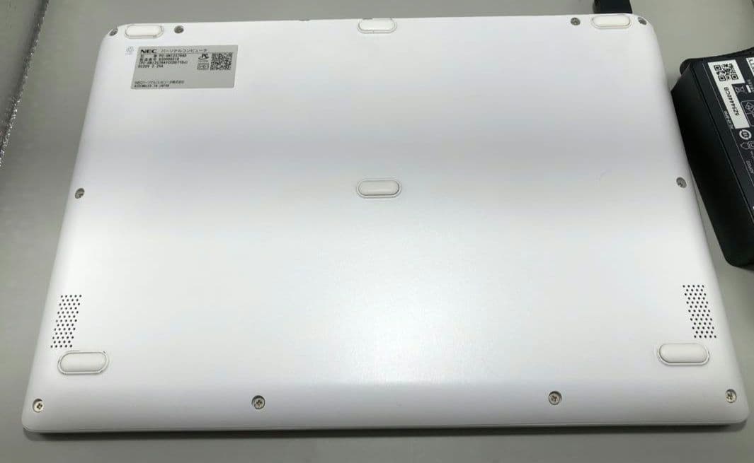 超軽量小型モバイルNEC LAVIE Direct PC Win11/256GB