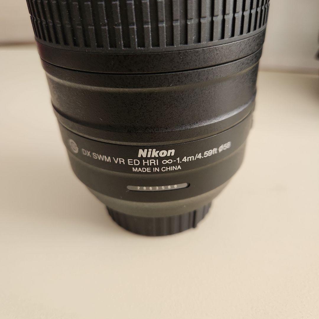 NikonD5200赤色モデル 18-55mmレンズ　55-300mmレンズ付き