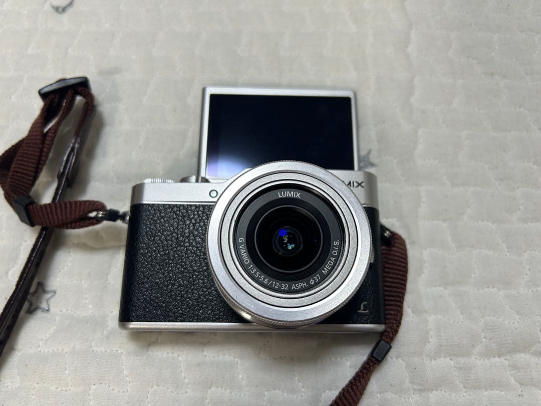 Panasonic LUMIX DC-GF9 ミラーレス一眼カメラ