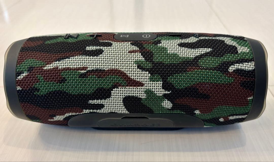 屋外使用なし JBL Charge3 迷彩 同柄ケース付 稼働時間極少付属品完備