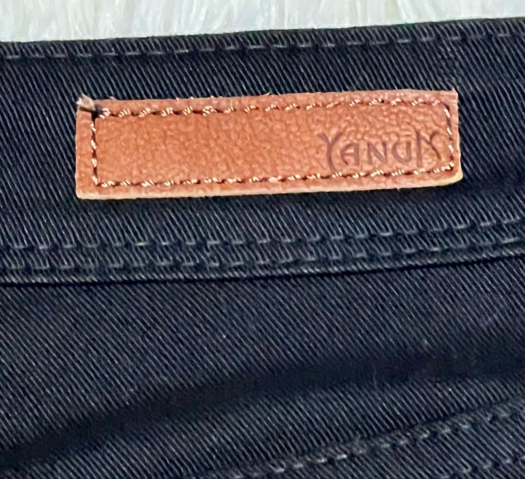 《極美品》YANUK ヤヌークRUTH スリムテーパードデニムW23 ブラック