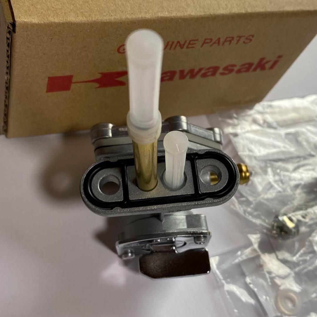 ゼファー400 ゼファーχ ガソリンタンク　コック　ネジ　Oリング　212