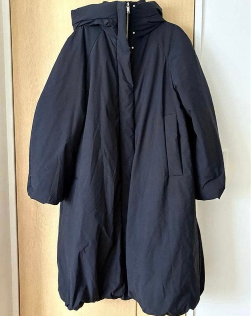 ジャケット・アウター BALLOON HOODIE LONG DOWN COAT CLANE