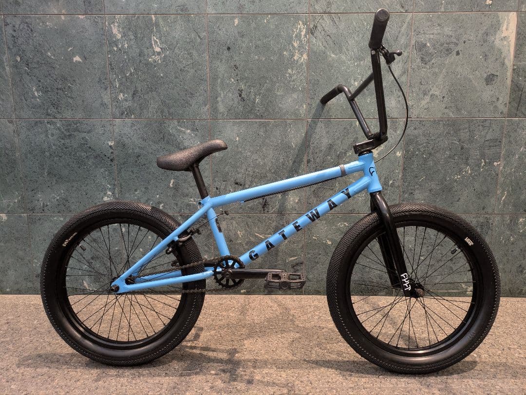 CULT GATEWAY BMX 20インチ