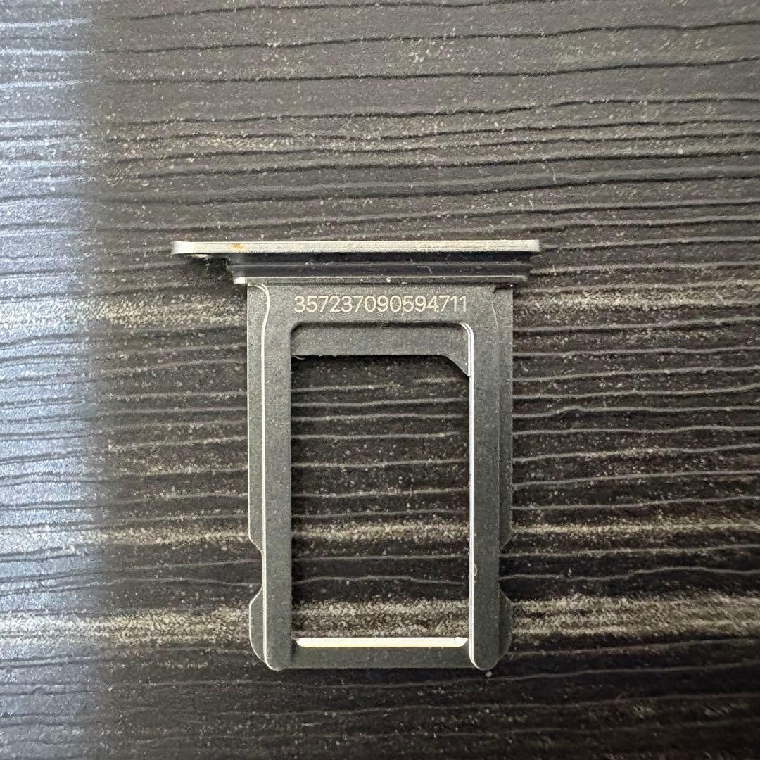 iPhone Xs 64GB Silver SIMフリー ジャンク