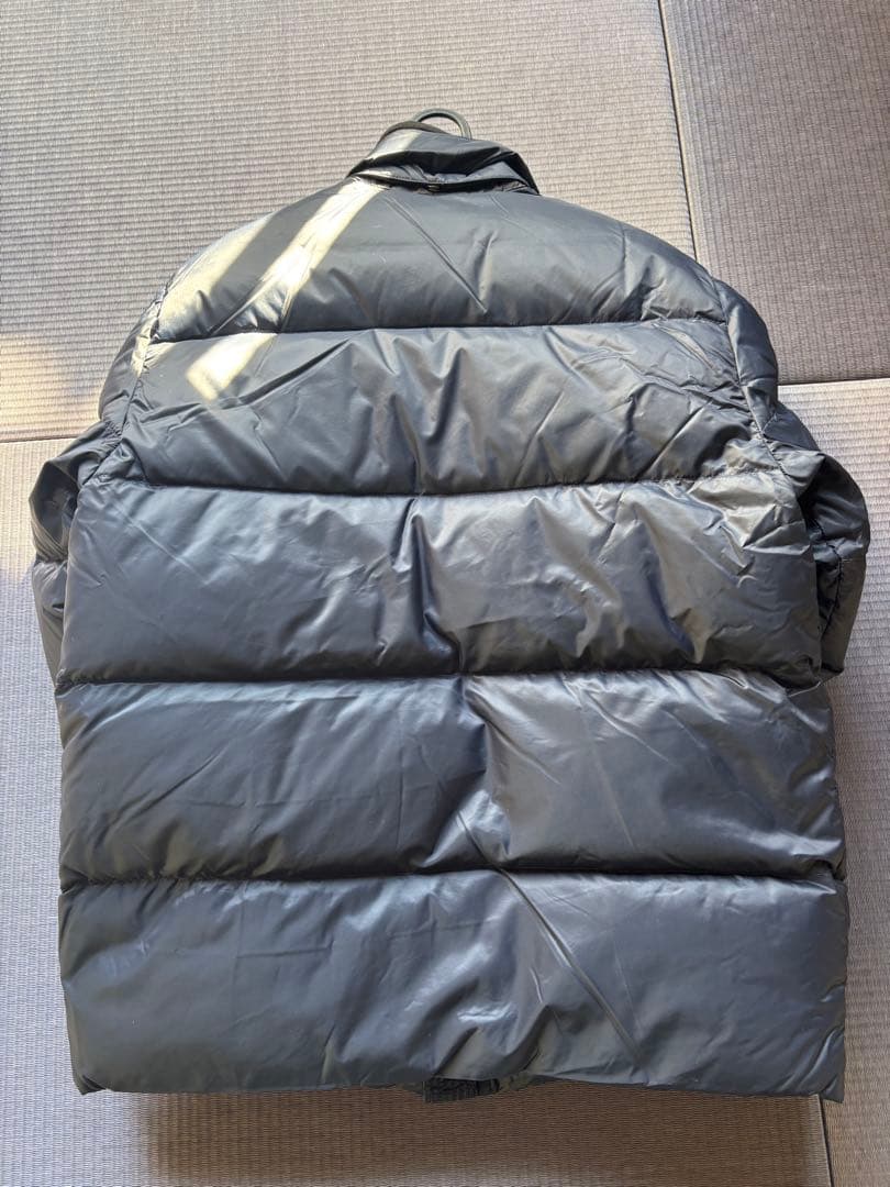 MONCLER ネイビー　ダウンジャケット