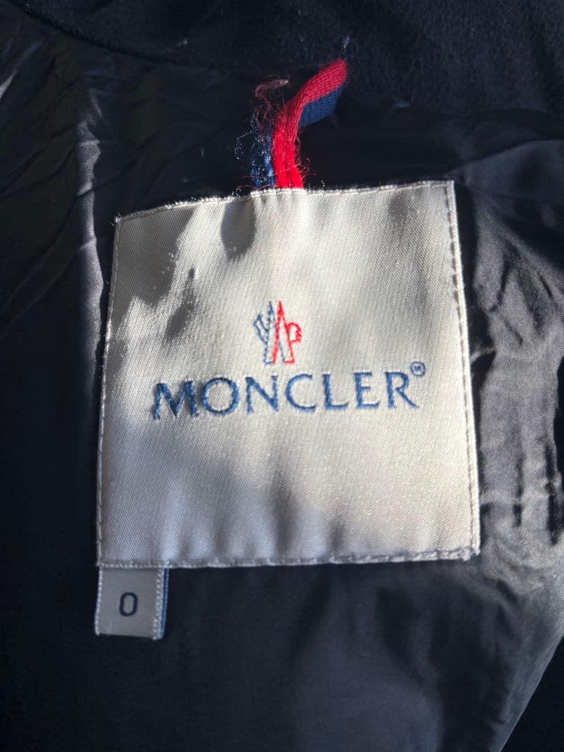 MONCLER ネイビー　ダウンジャケット