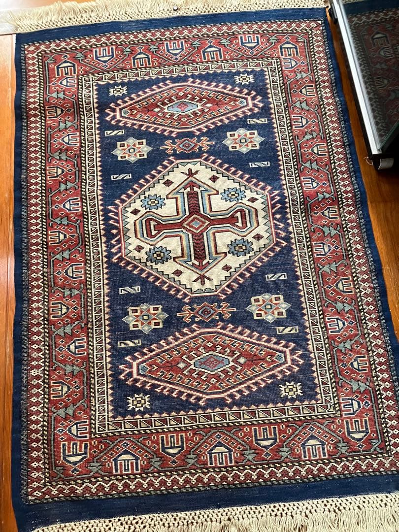 【リボン】トルコ　ヴィンテージ　カイセリキリム　ラグ