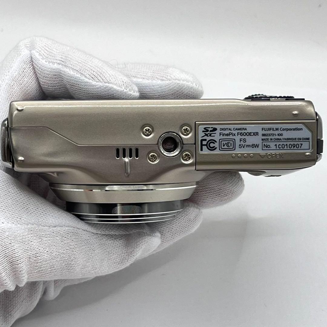 デジタルカメラ Fujifilm FinePix F600EXR