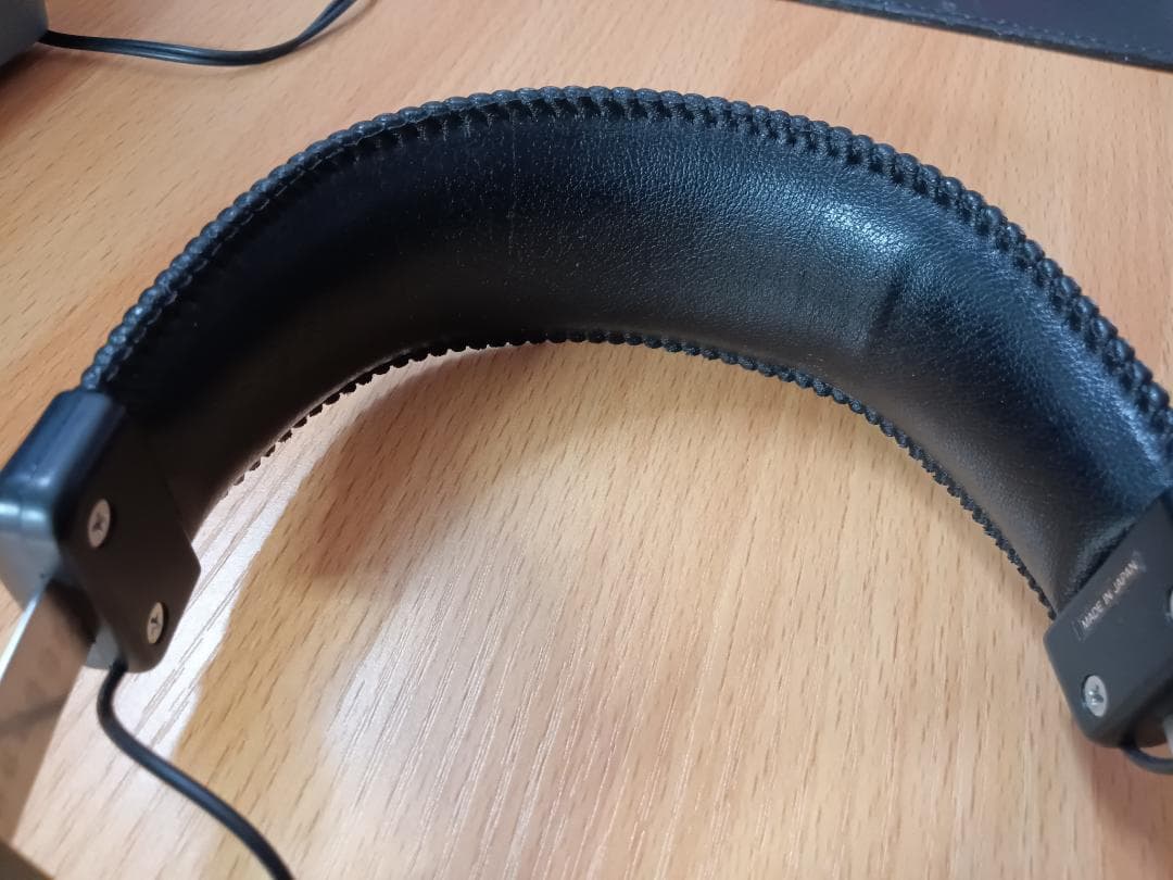 SONY MDR-CD900ST 有線ヘッドホン　中古