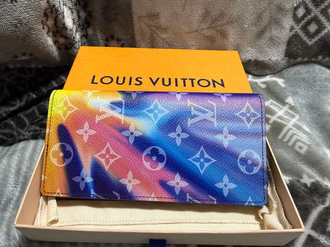 LOUIS VUITTON ポルトフォイユブラザ