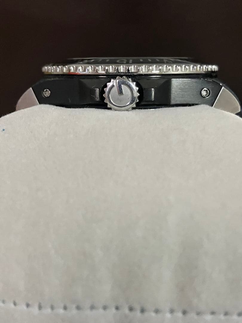 GUCCI 時計 ダイヴ　YA136303 ダイバーズ　電池交換済