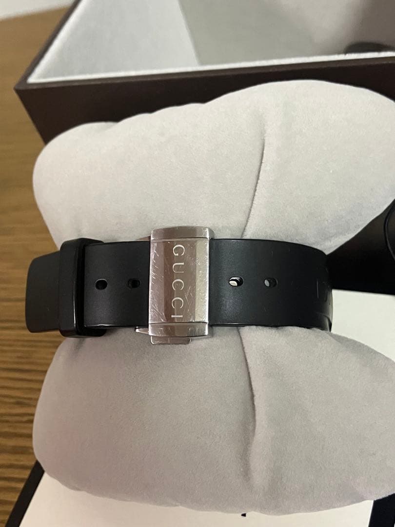 GUCCI 時計 ダイヴ　YA136303 ダイバーズ　電池交換済