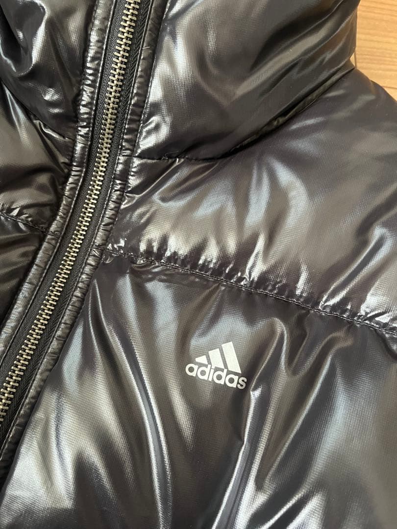 adidas 黒 ダウンジャケット