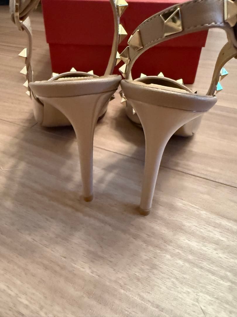 VALENTINO スリングバックパンプス