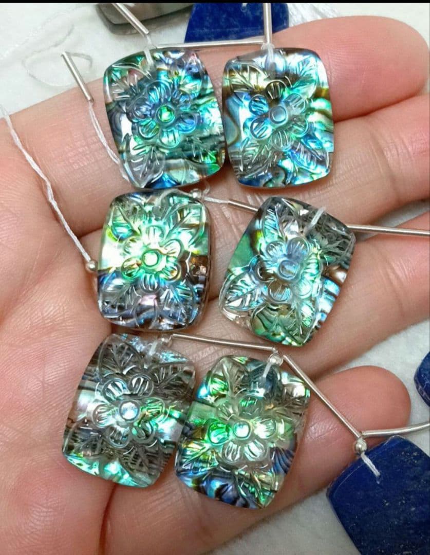 maumaumau♡ カービングピアス♡