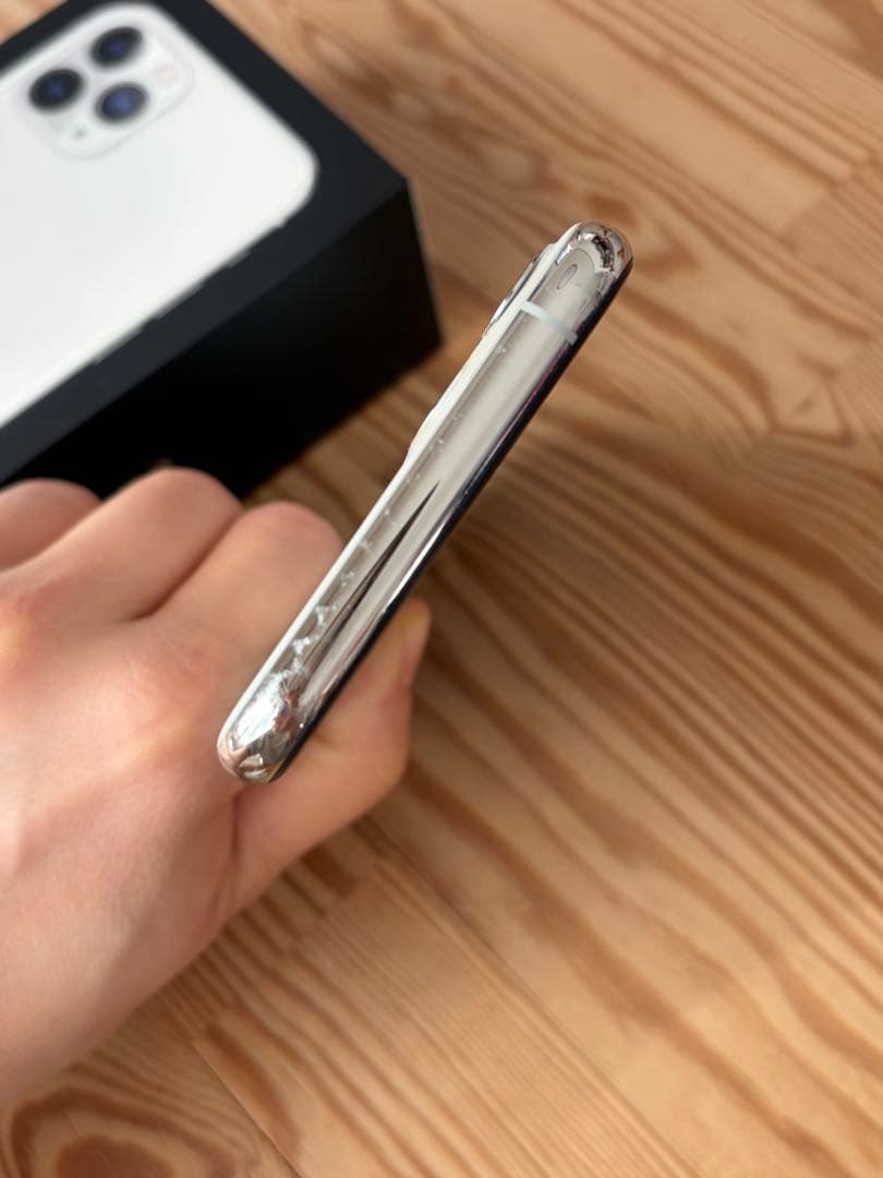 Apple iPhone 11 Pro シルバー 本体　64gb 箱付き