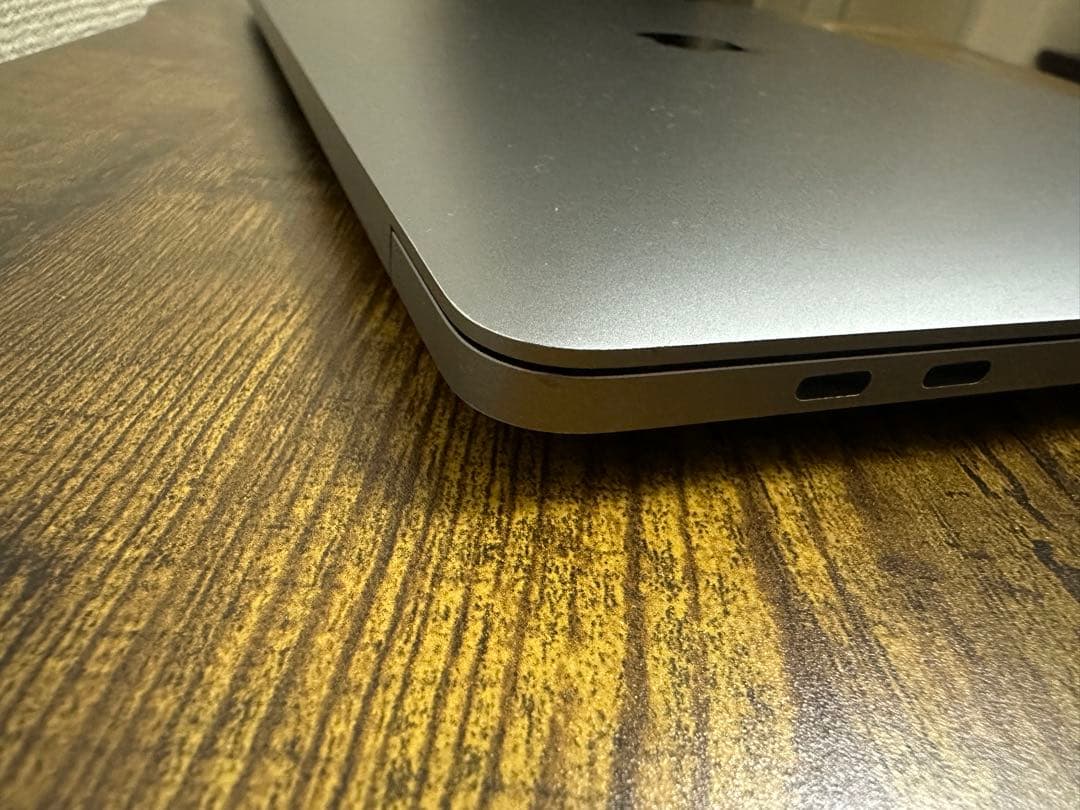 【最終値下げ】MacBook Pro 13_2022 M2/8GB/256GB