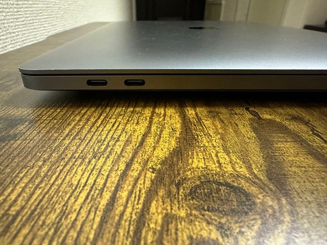 【最終値下げ】MacBook Pro 13_2022 M2/8GB/256GB