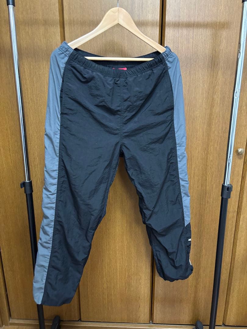 Supreme サイドロゴトラックパンツ 黒/グレー