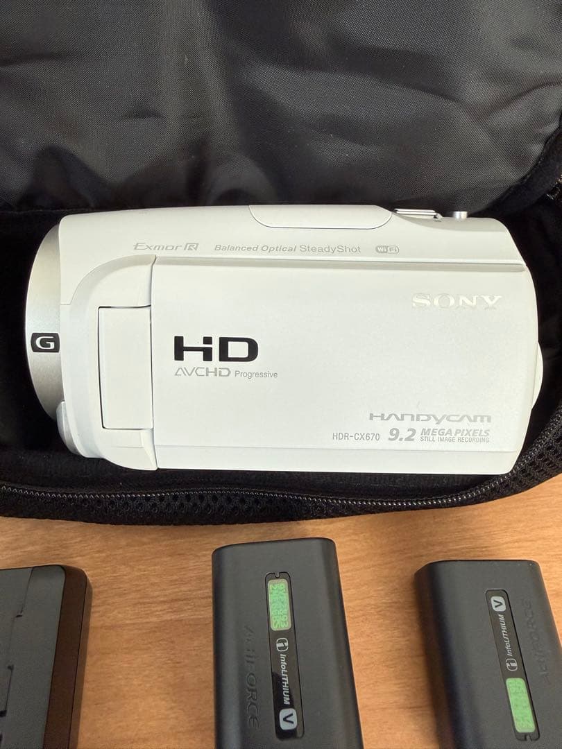 ビデオカメラ SONY HDR-CX670 9.2 HANDYCAM