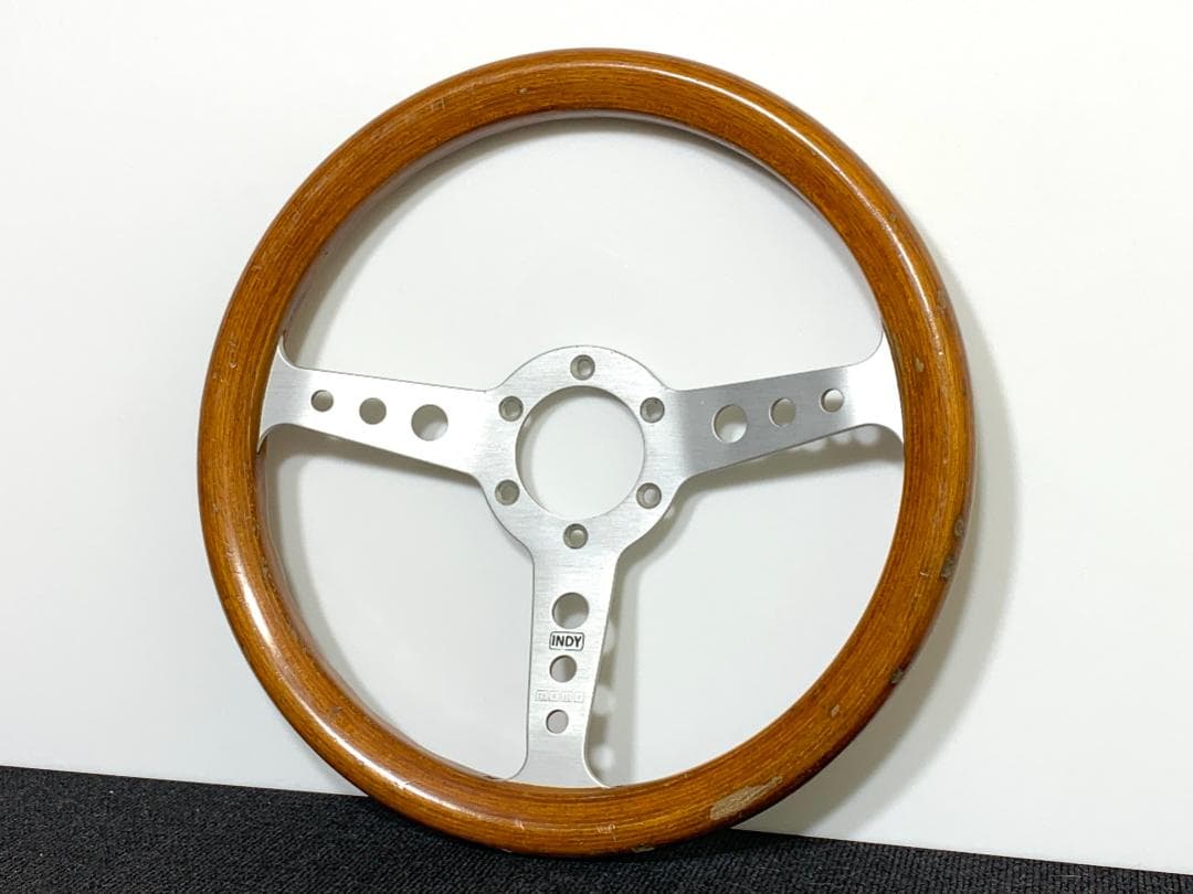 送料無料・即日発送 モモ インディ ウッド ステアリング 32Φ 当時物 レトロ
