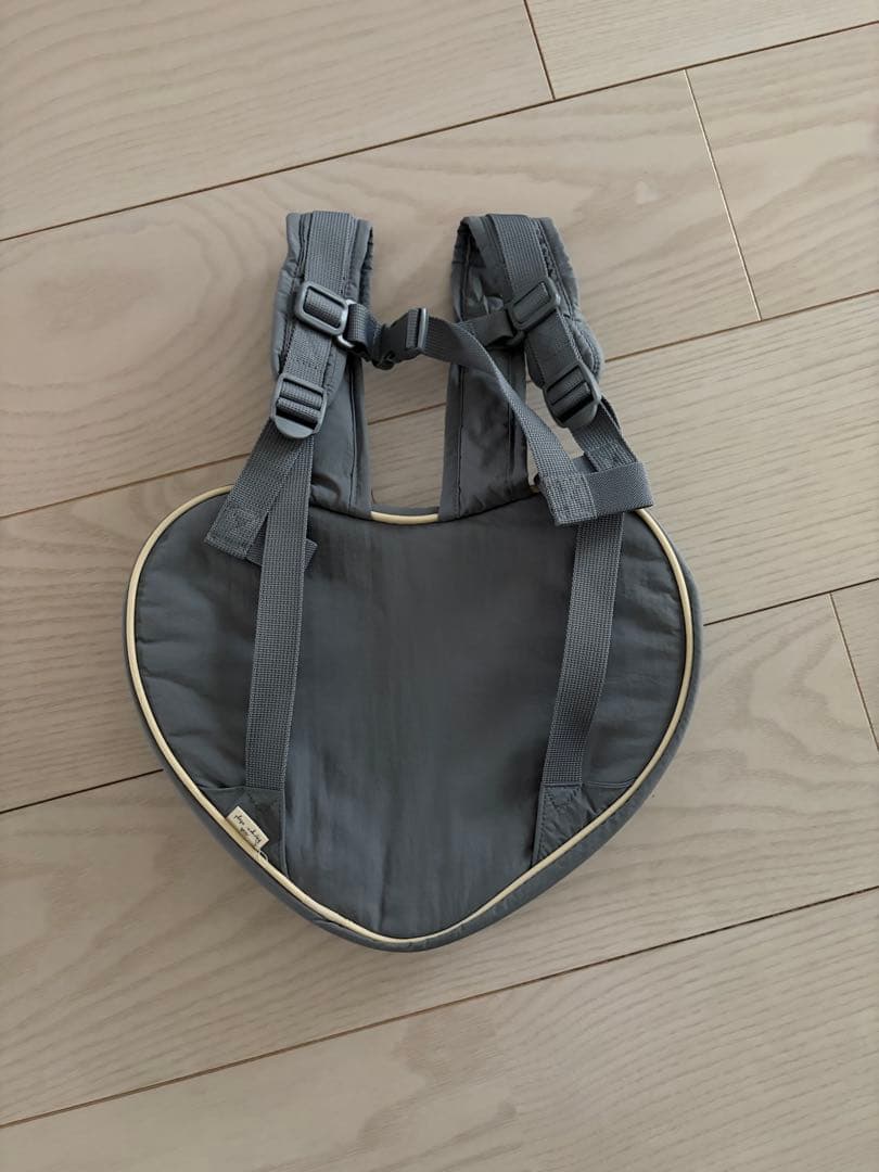 Konges Sloejd 白鳥刺繍ハート型リュック