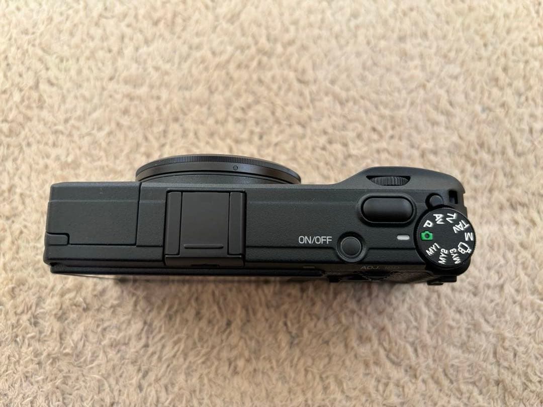 【期間限定値下げ】RICOH GR コンパクトデジタルカメラ