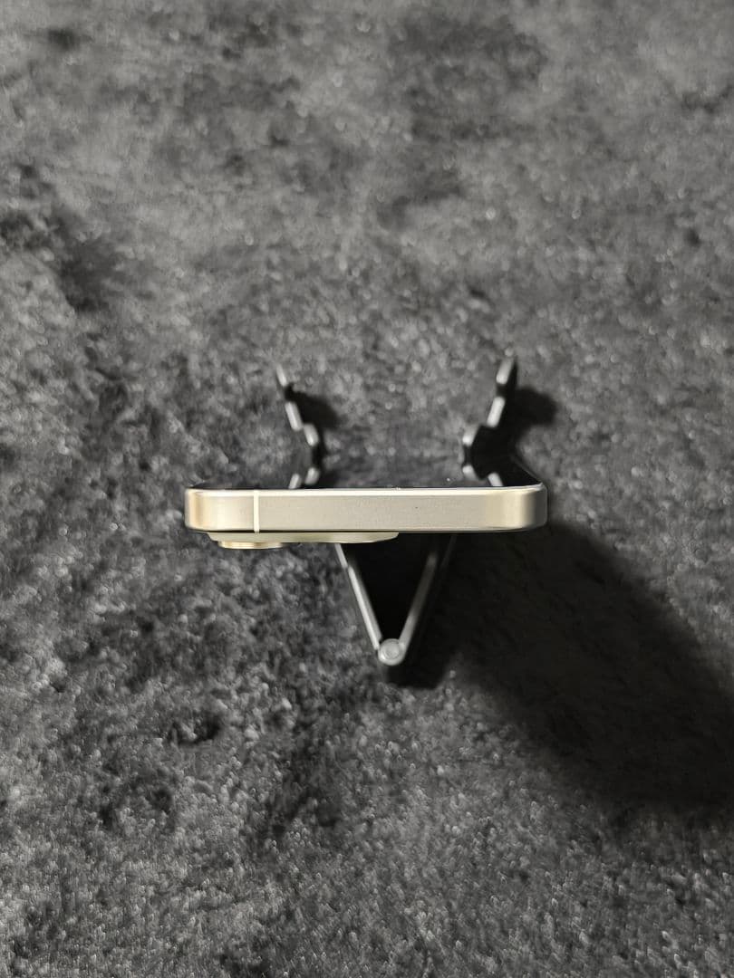 iPhone 15 Pro 128gb ホワイトチタニウム 充電器付き