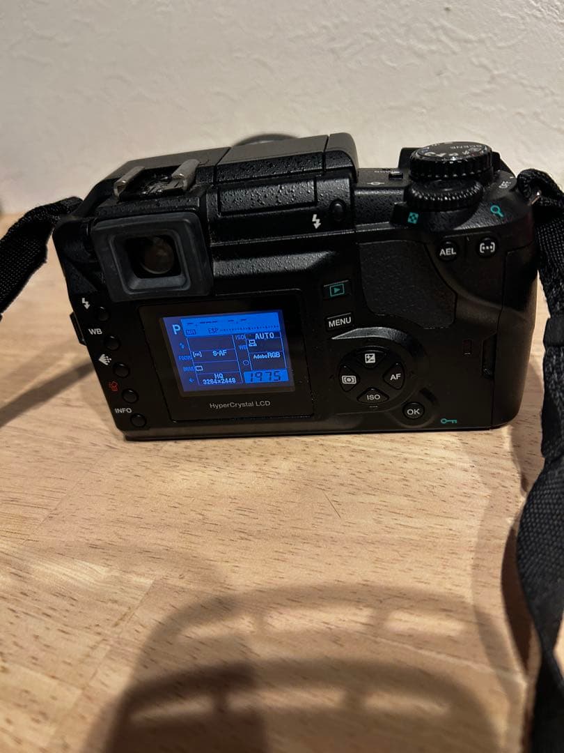 OLYMPUS E-300 デジタル一眼レフカメラ