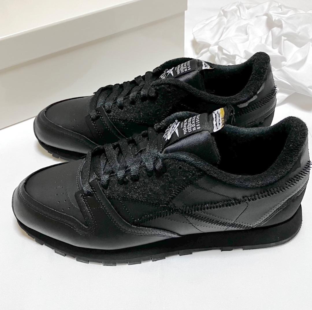 新品 42 マルジェラ リーボック クラシック コラボスニーカー 黒 18704