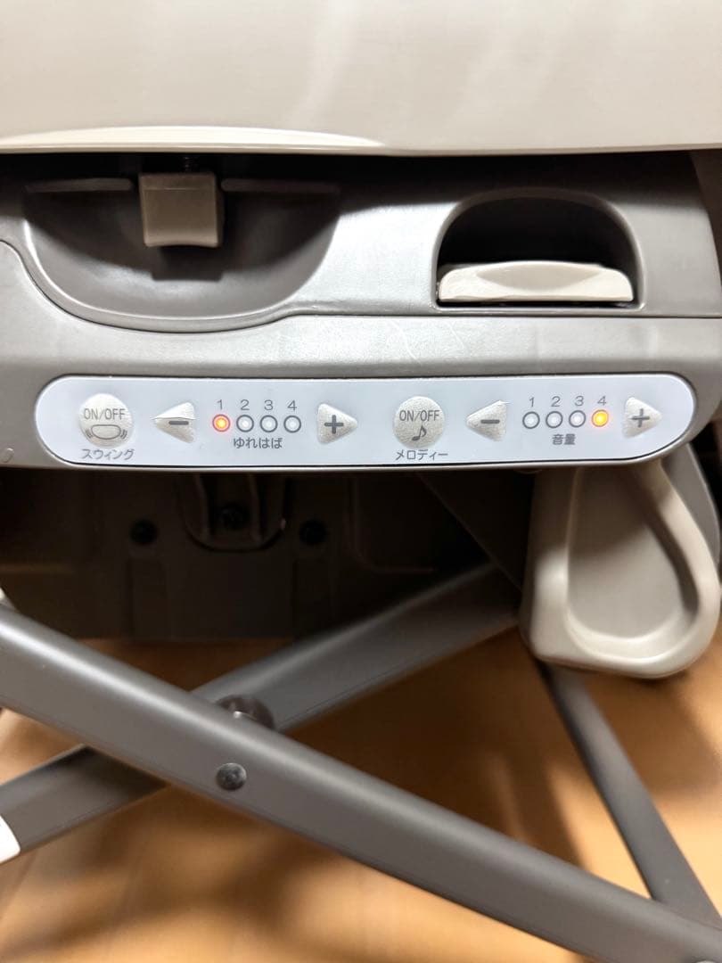 【美品✨】コンビ ネムリラ オートスウィング シンプライト 電動ハイローチェア