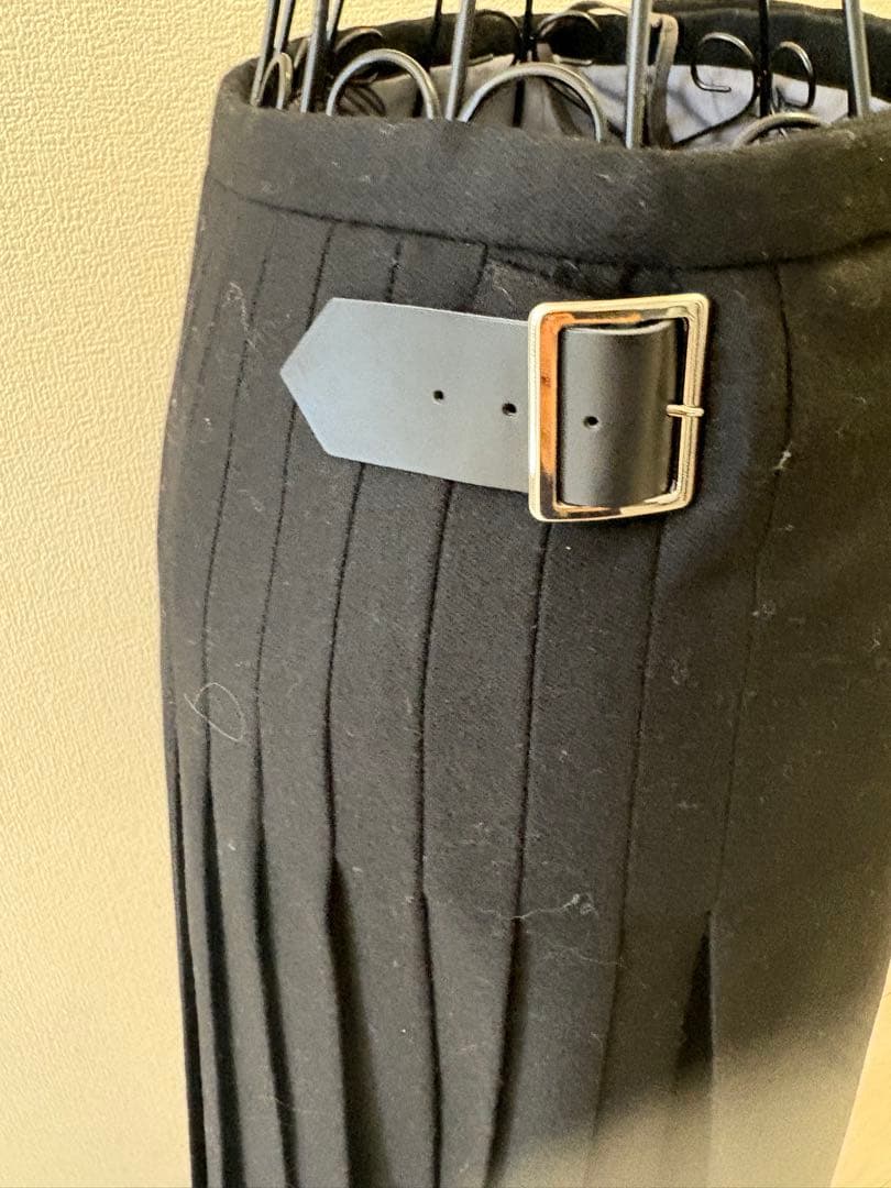 ⭐︎美品⭐︎ヴィヴィアンウエストウッドレッドレーベル黒 プリーツスカートバックル付き