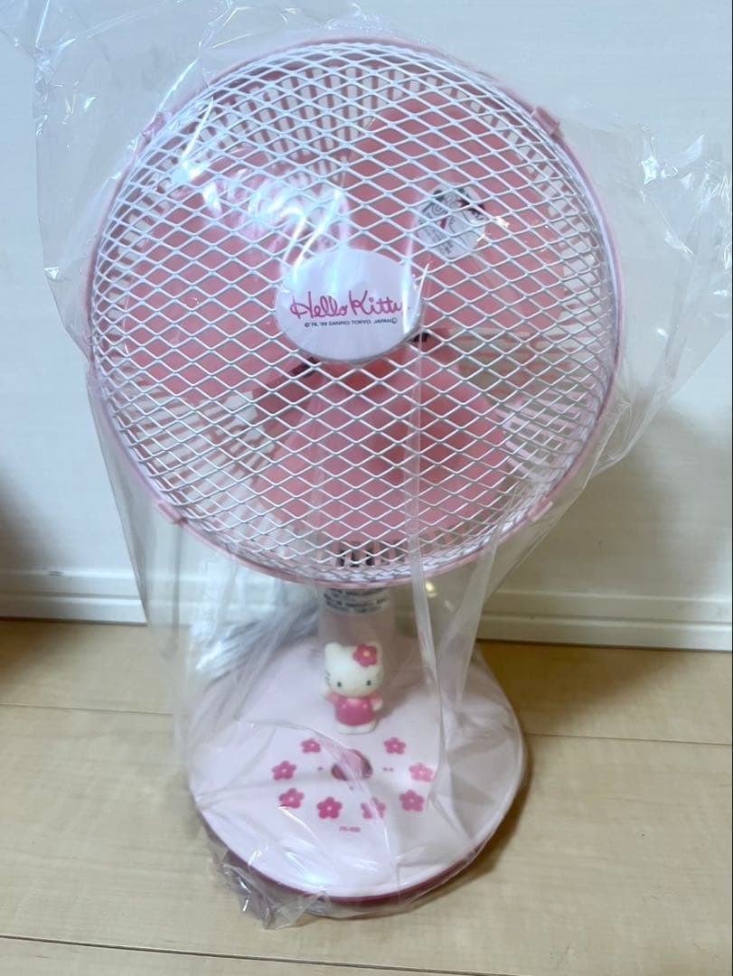⭐︎新品未使用⭐︎ 希少 ハローキティ 卓上扇風機 PK-930 2個セット