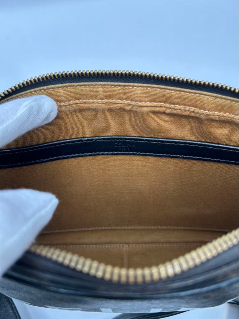 [美品]CELINE ショルダーバッグ ロゴ入り