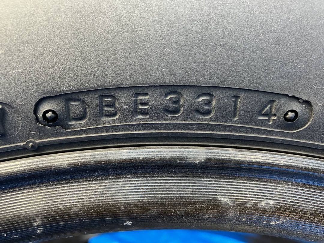 ランクルプラド　ホイールスタッドレス4本セット　ブリザック 17インチ